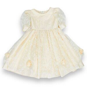 Vintage Girls Ivory Lace Puff Sleeve Formal Dress 6- 8 / 6 - 8